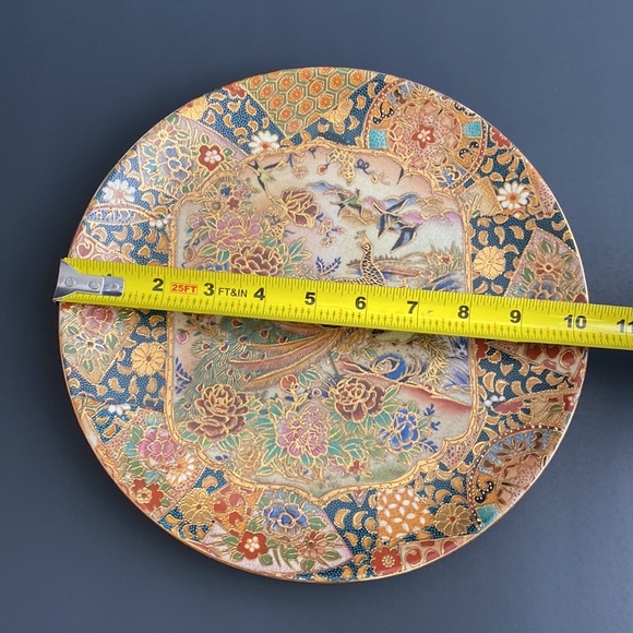 Royal Satsuma Handpainted Fine Porcelain Decorative Plate - Picture 6 of 7